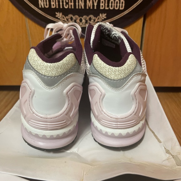 Adidas - Picture 2 of 5